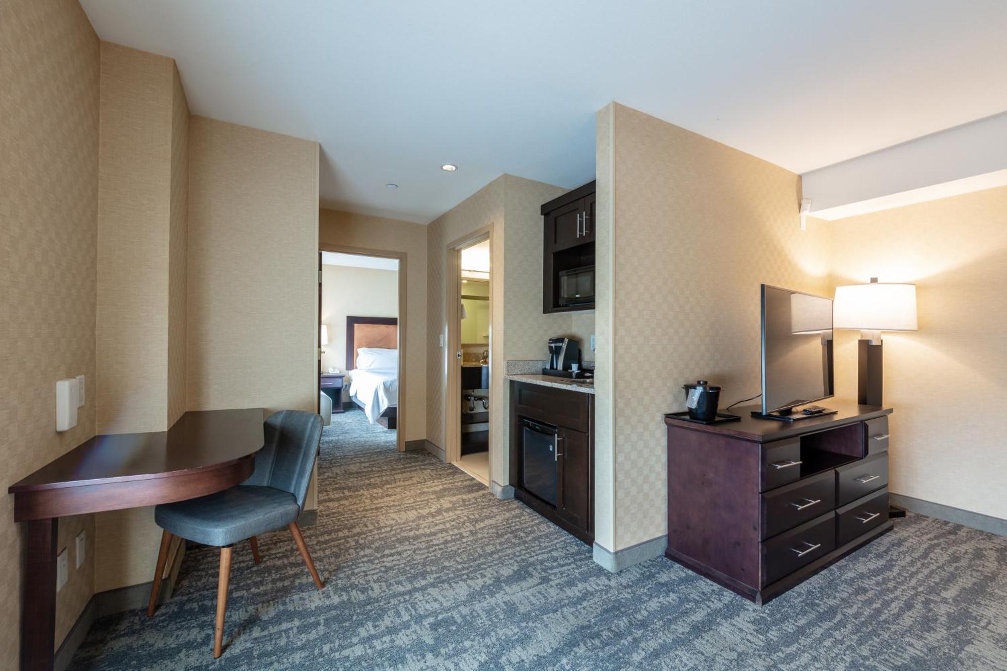 Holiday Inn Express & Suites Riverport Richmond By Ihg Habitación foto
